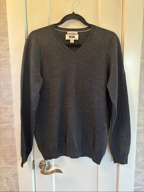 Joseph Abboud Men’s V-Neck Sweater in Charcoal Gray 100% Extra Fine Merino wool
